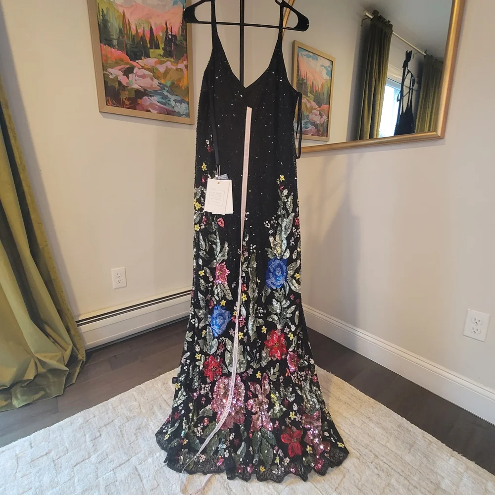 NWT MAC DUGGAL Floral Embellished Spaghetti Strap Gown Black Size 14 - Picture 4 of 12